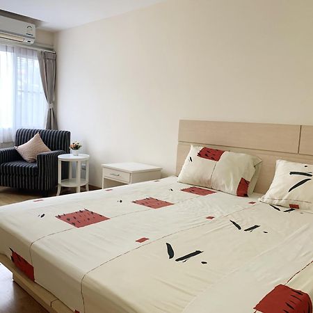 Charming Resident At Ekkamai From Studio Unit Up To 2 Bedroom Apartment Bangkok Exterior foto