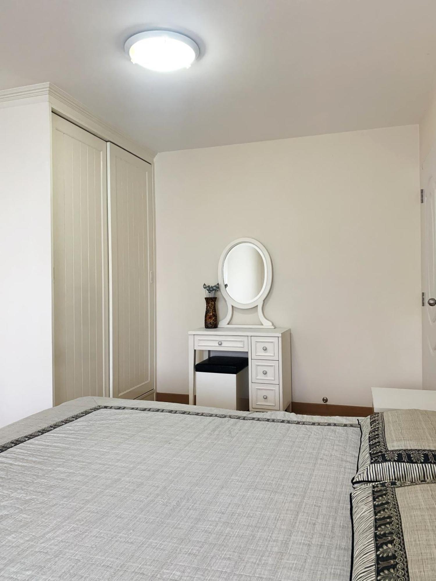 Charming Resident At Ekkamai From Studio Unit Up To 2 Bedroom Apartment Bangkok Zimmer foto